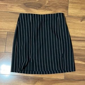 H&M High-waisted pinstripe mini skirt (with slits)